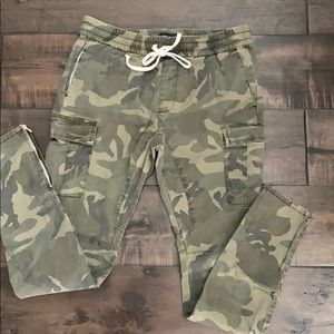 Men’s Pacsun camo pants